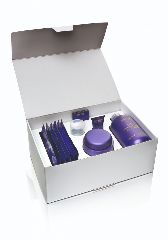 مجموعة فيشيال متكاملة للوجه و حول العين من Vagheggi