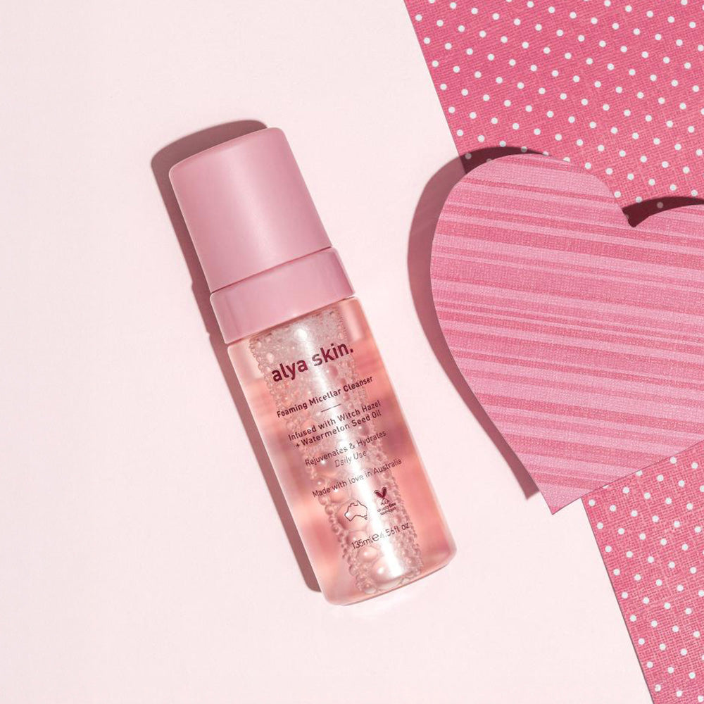 غسول رغوي بمياه ميسيلار من Alya Skin